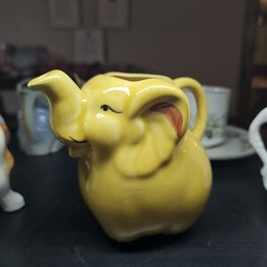Vintage Yellow Elephant Ceramic Decor